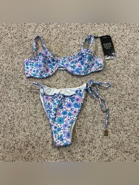 ‼️Blackbough Swim x Emma Brooks Bikini‼️